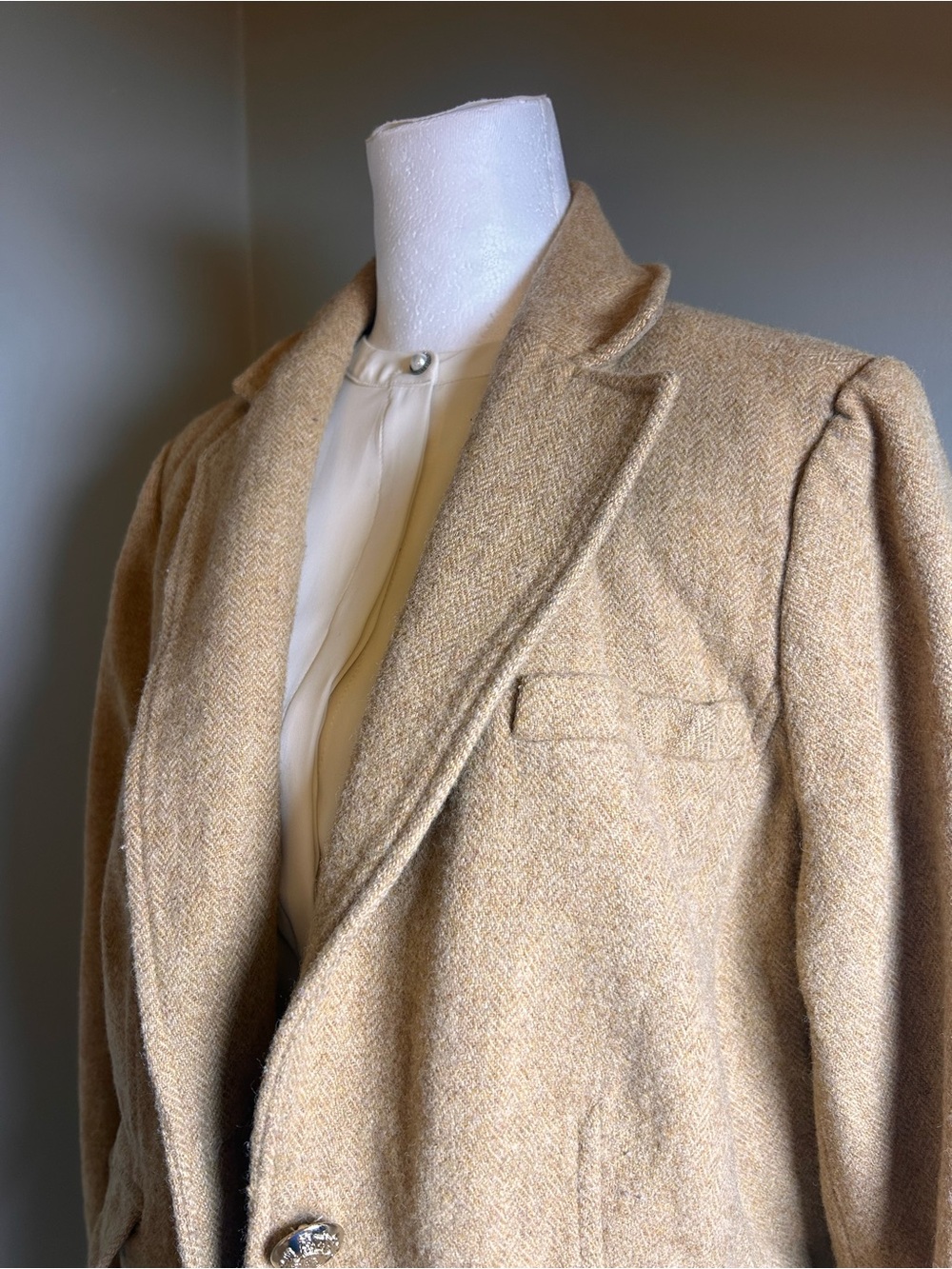 Talbots Plus 14W Wool Blend
Herringbone Blazer Tan - Picture 4 of 13